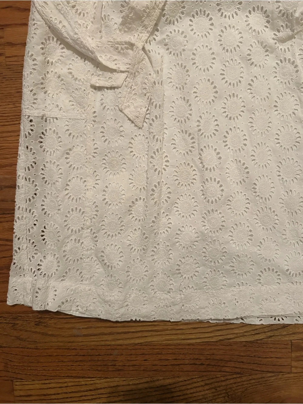 Lilly Pulitzer Women’s S Summery Beachy White Cotton Skirt W/ Eyelet Details - Picture 2 of 14